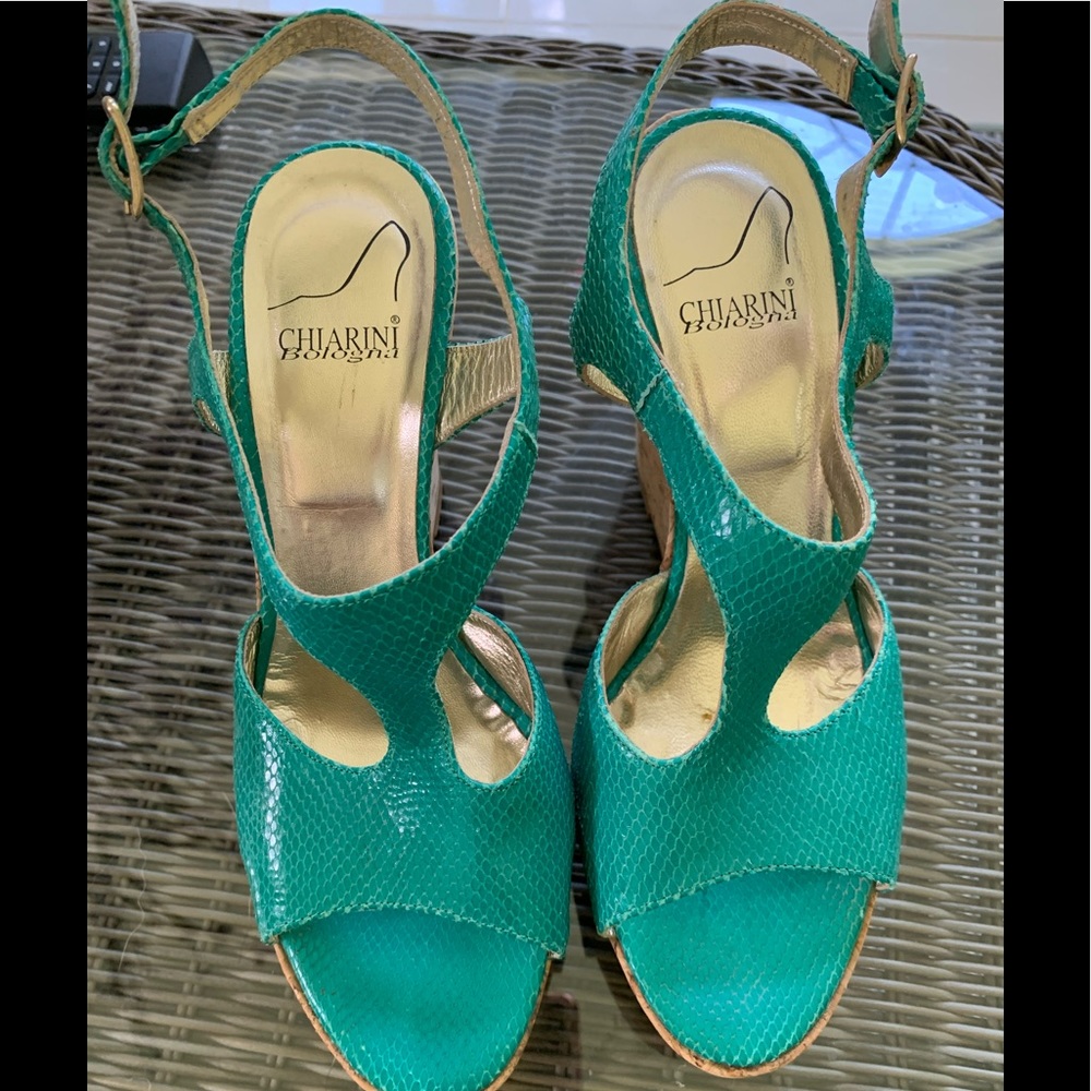 Espadrilles favorite is leg lengthening style!